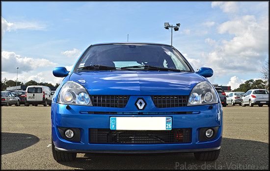 AG25-0040_renault_clio_2_ph.3_rs.jpg